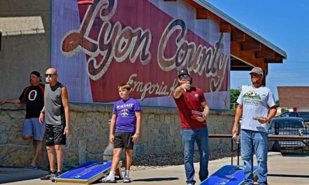 unique-cornhole-names-ideas